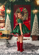 Load image into Gallery viewer, Evergreen Noel (Short Sleeve)