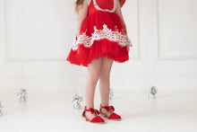 Load image into Gallery viewer, Scarlet sweetheart heels