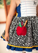 Load image into Gallery viewer, Note Worthy - Three By The Sea Clothing