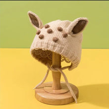 Load image into Gallery viewer, Oh deer bonnet - Three By The Sea Clothing
